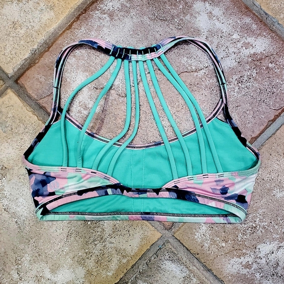 Lulu🍋Lighten Up Bra - Picture 3 of 4